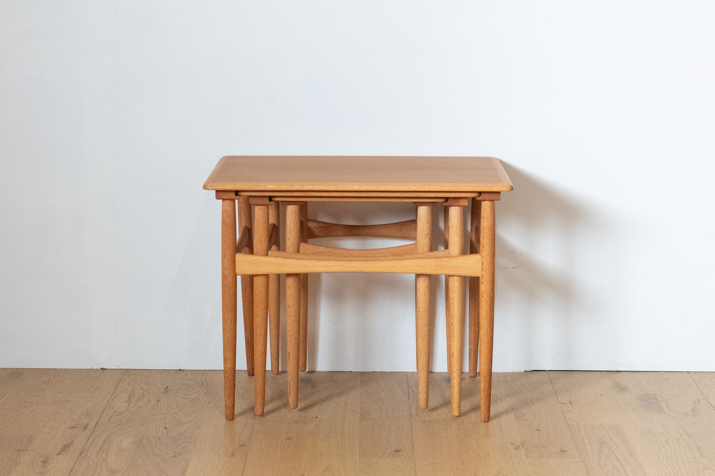 Nest Table
