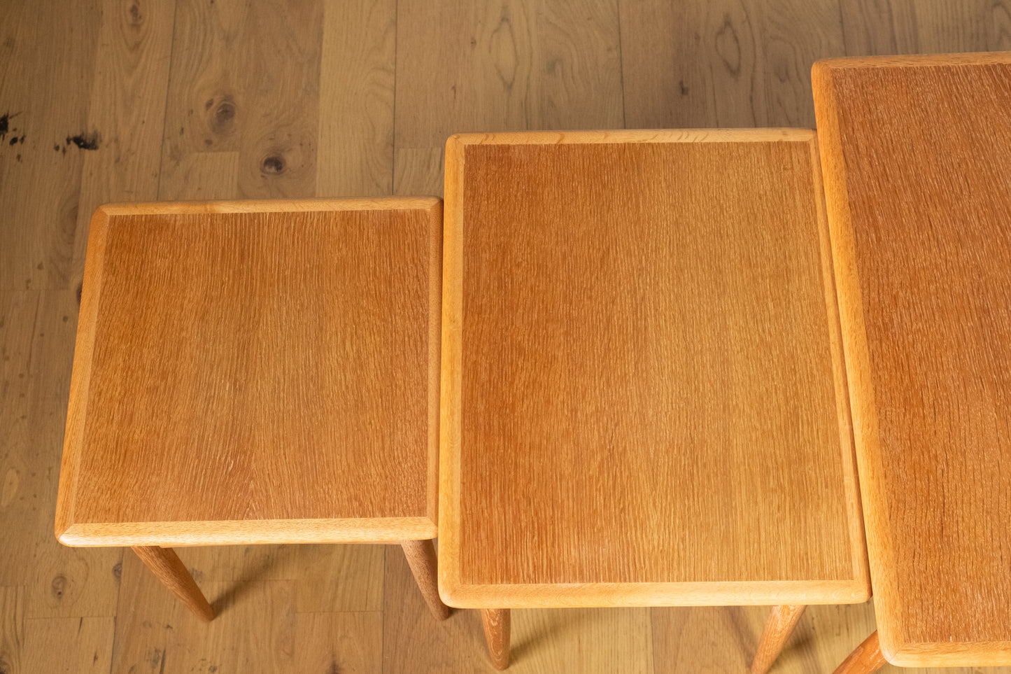 Nest Table