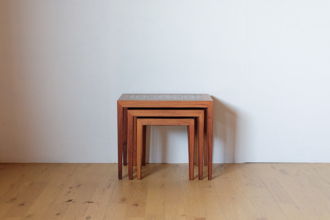 Royal Copenhagen Nest table