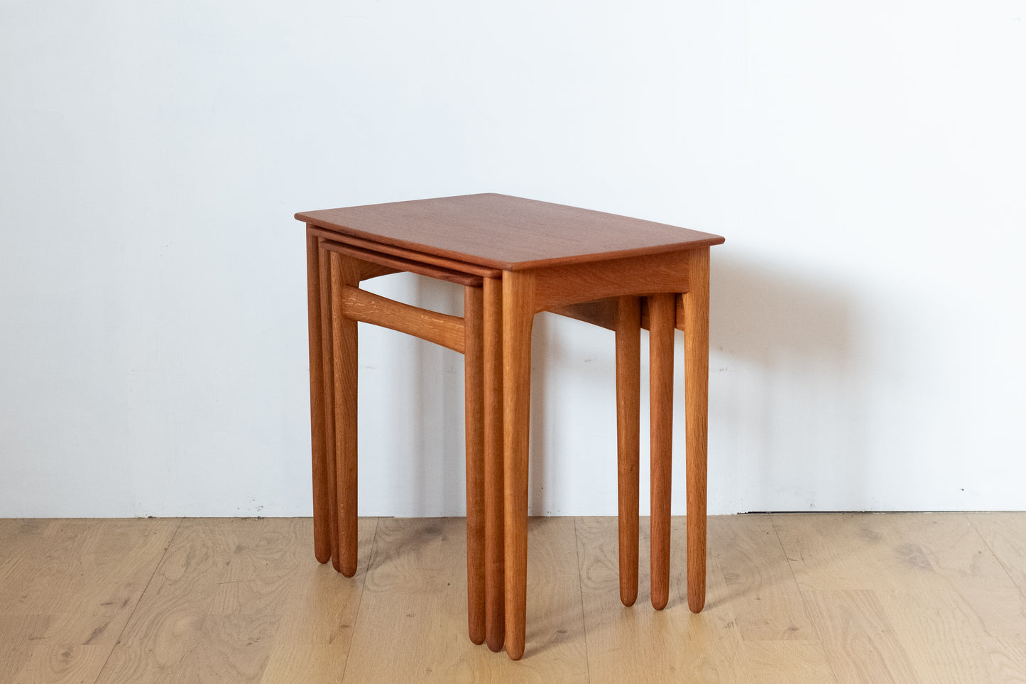 Svend Aage Madsen  Nest Table