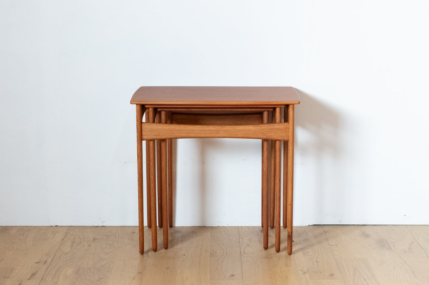 Svend Aage Madsen  Nest Table