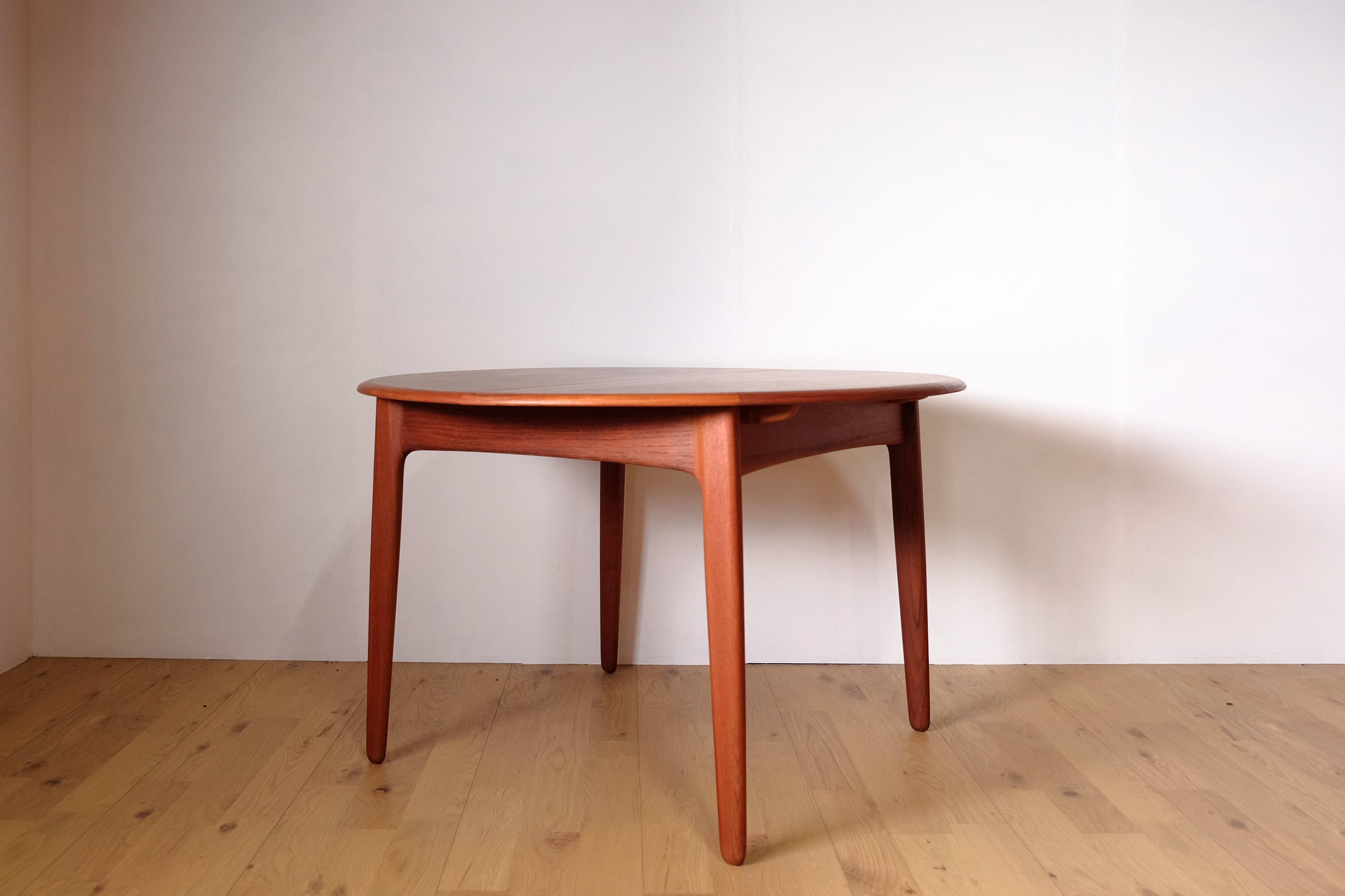 北欧ヴィンテージ Svend Aage Madsen スヴェン エー マドセン Round Dining table ラウンド ダイニング テーブル  ヘイマ Heima