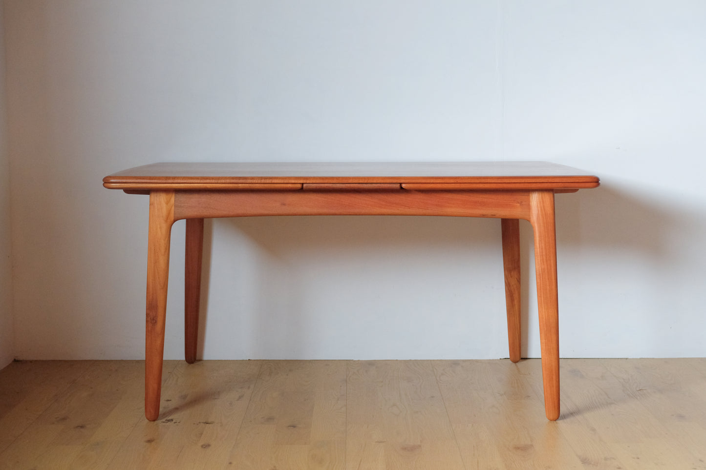 Svend Aage Madsen  Dining table