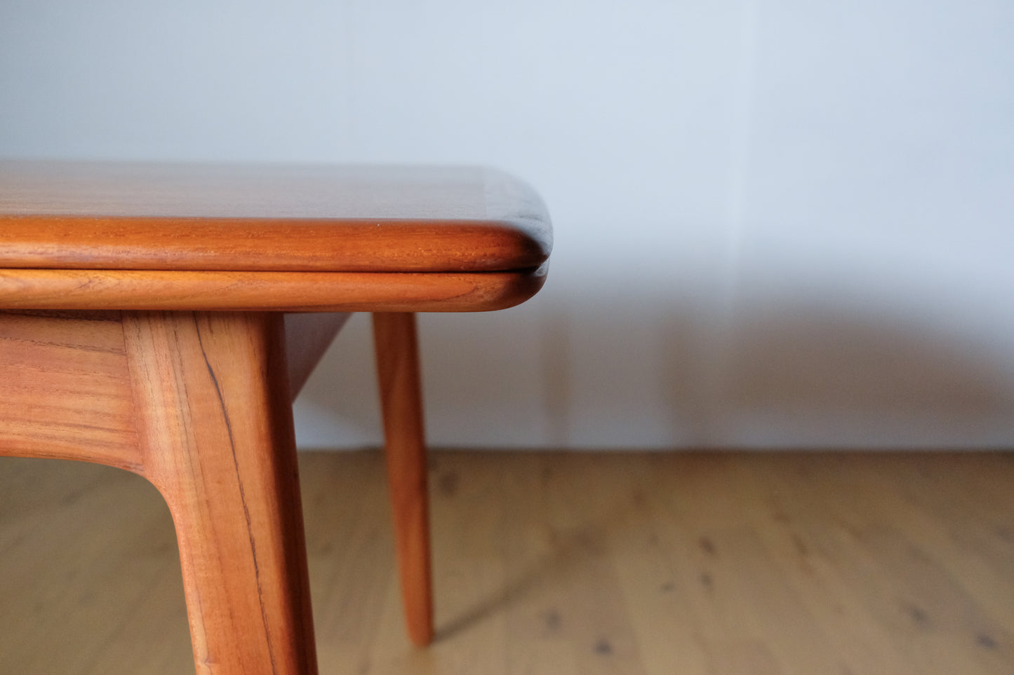 Svend Aage Madsen  Dining table