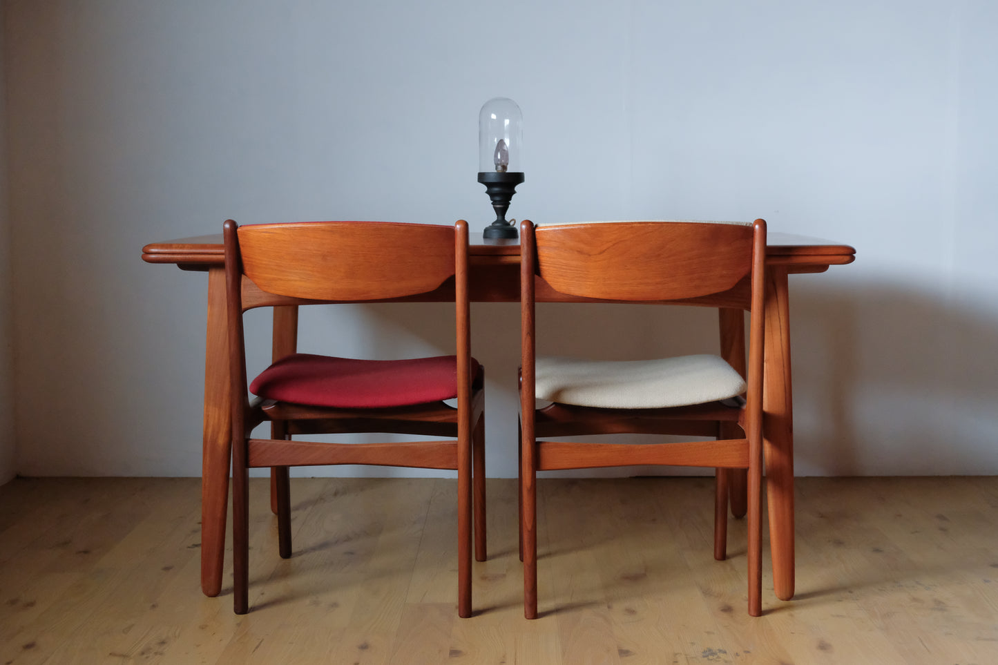 Svend Aage Madsen  Dining table