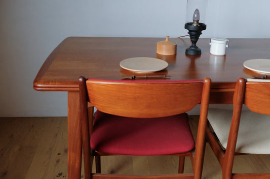 Svend Aage Madsen  Dining table