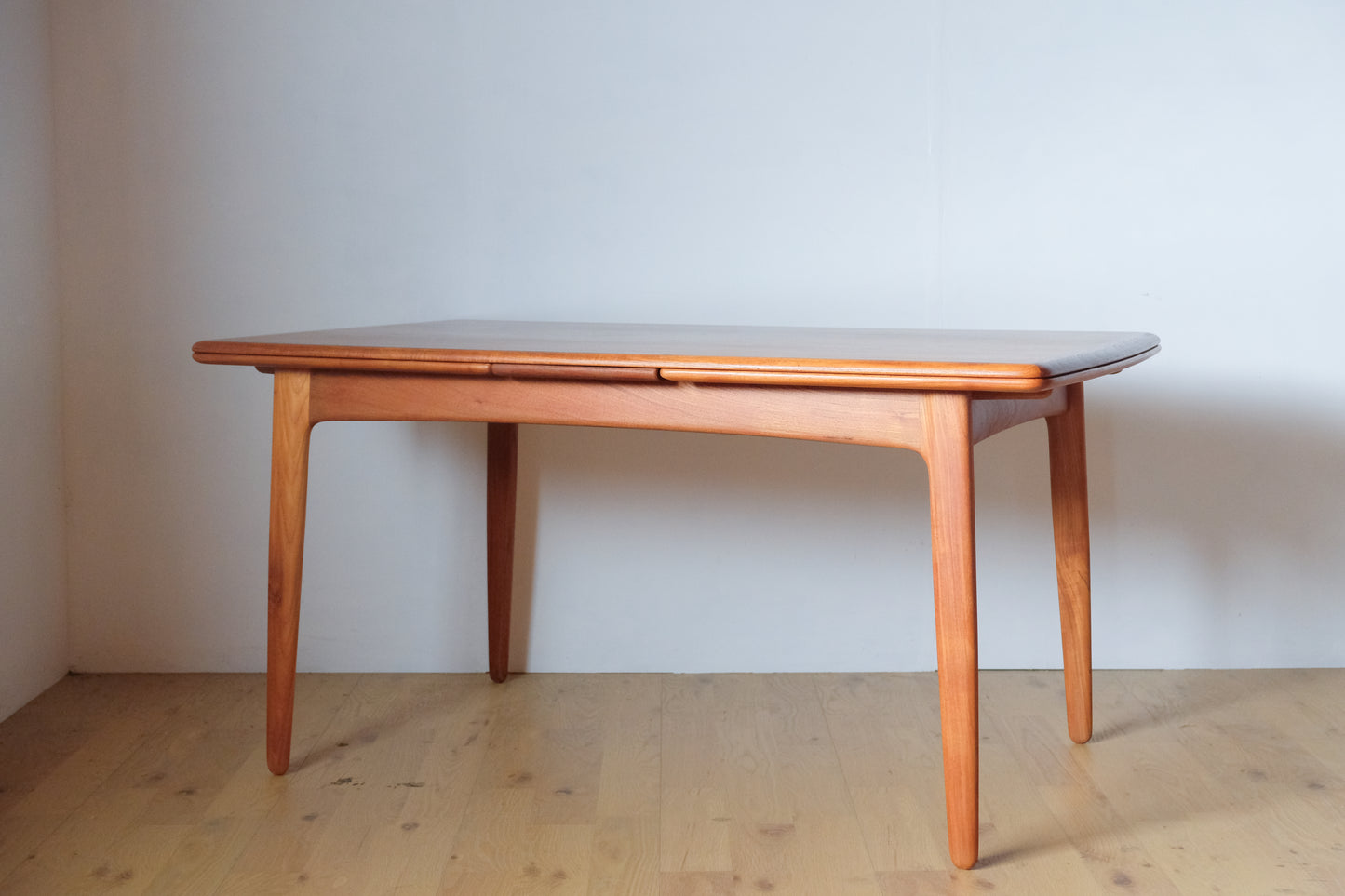 Svend Aage Madsen  Dining table