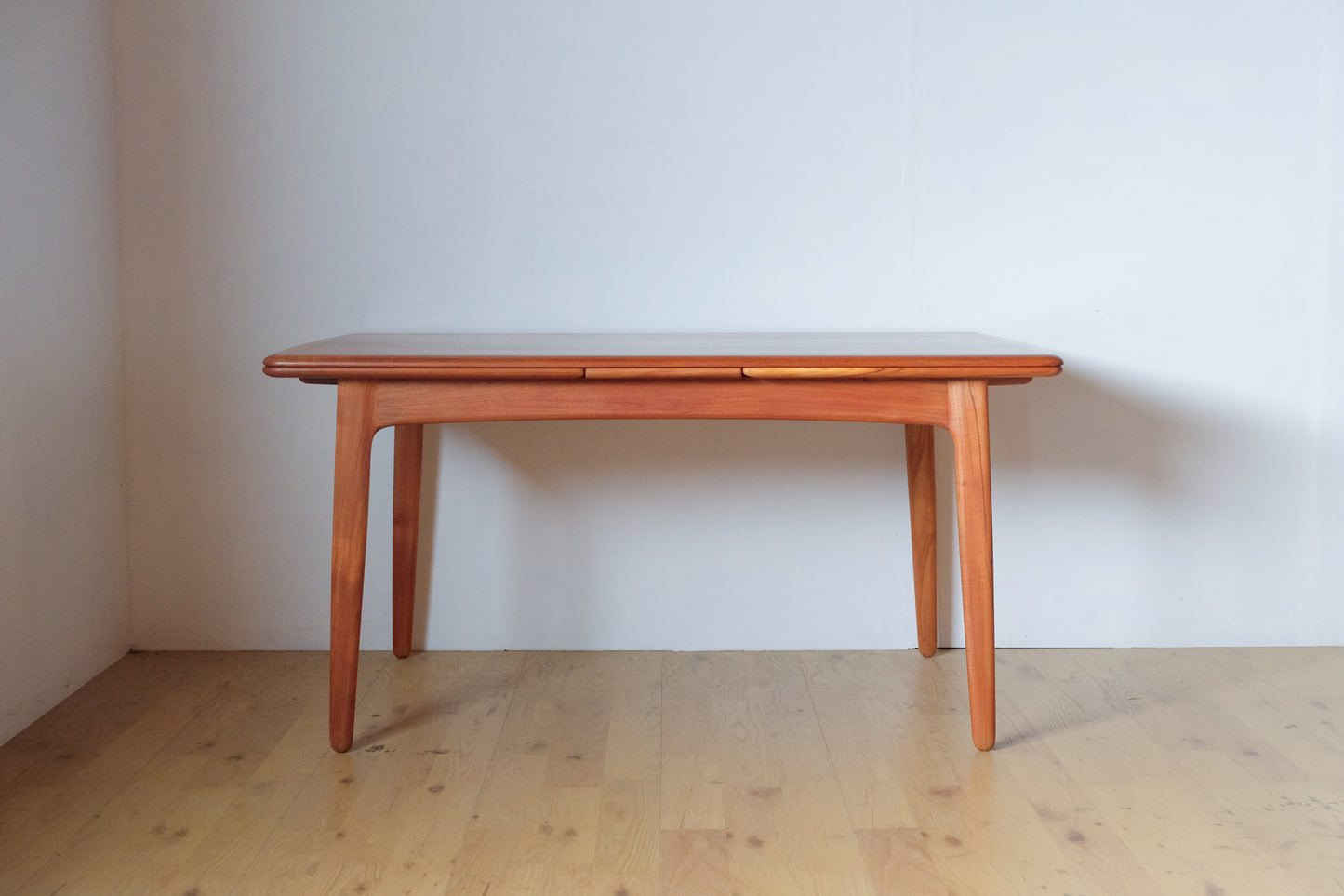 Svend Aage Madsen  Dining table