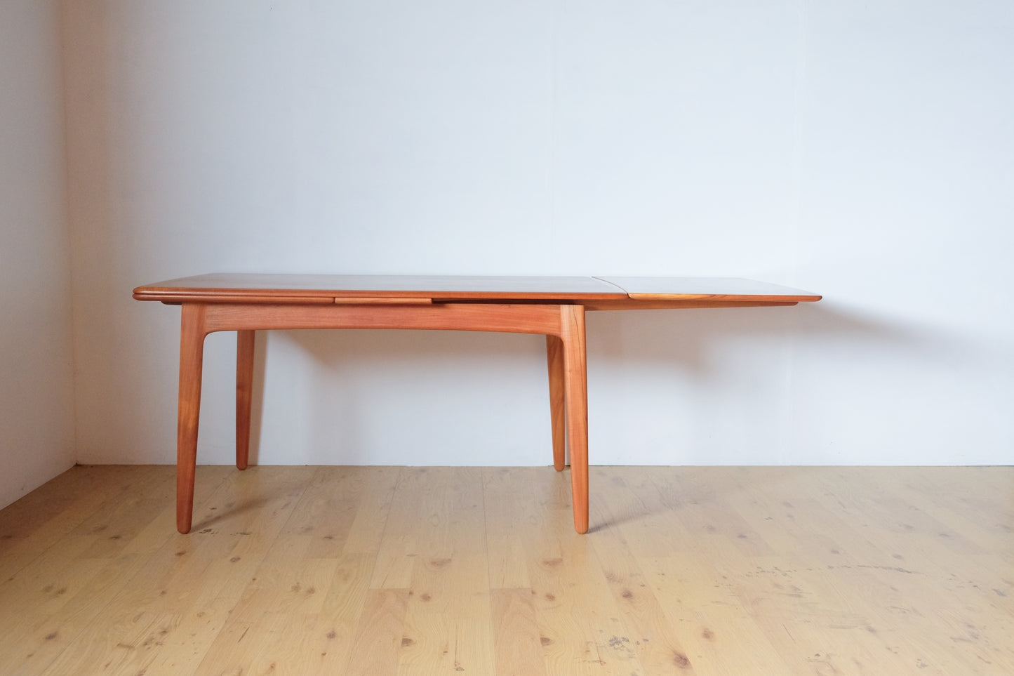 Svend Aage Madsen  Dining table
