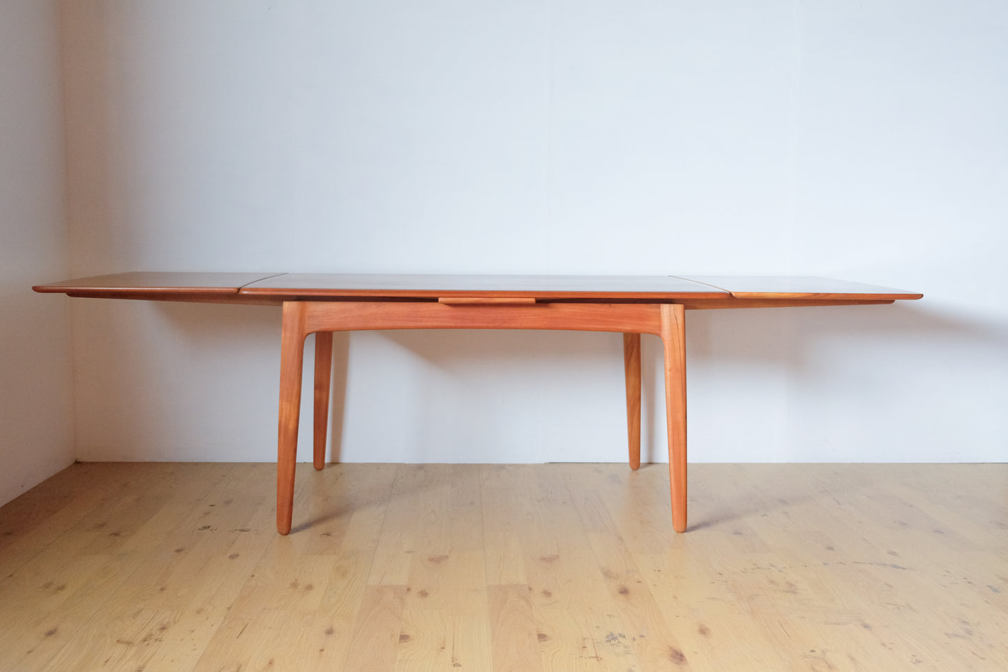 Svend Aage Madsen  Dining table