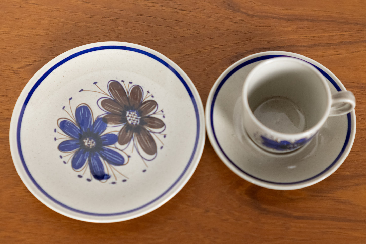 Cup & Saucer & Plate   　Stavangerflint　　Sera　(Shipping incl.)