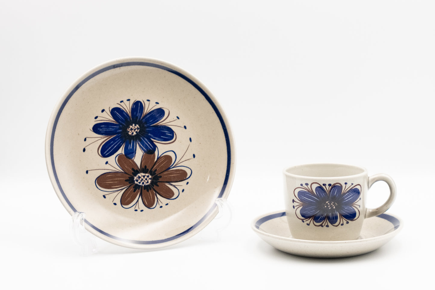 Cup & Saucer & Plate   　Stavangerflint　　Sera　(Shipping incl.)
