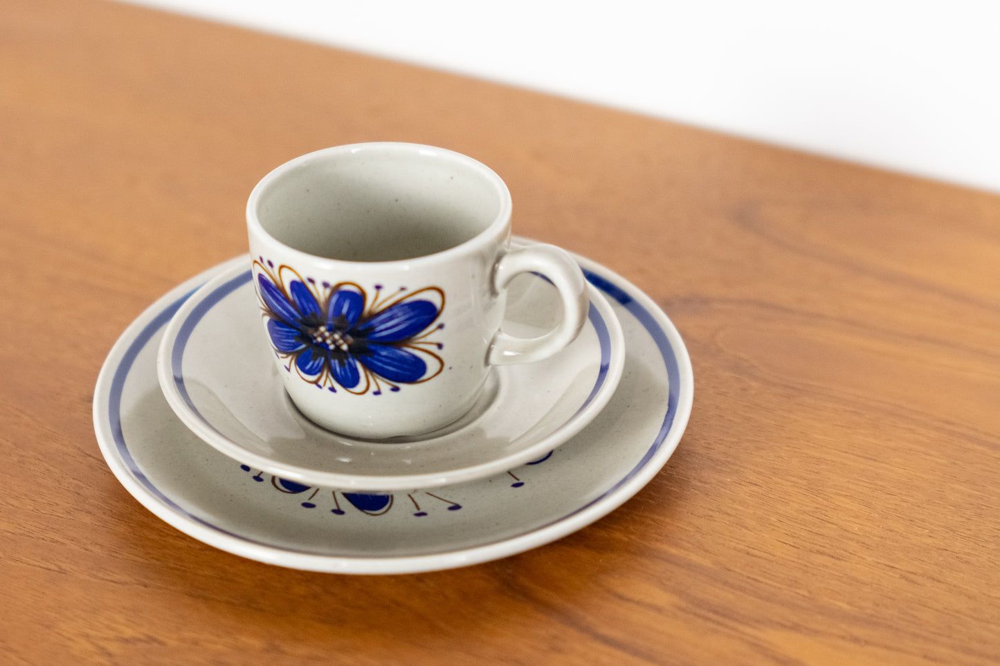 Cup & Saucer & Plate   　Stavangerflint　　Sera　(Shipping incl.)