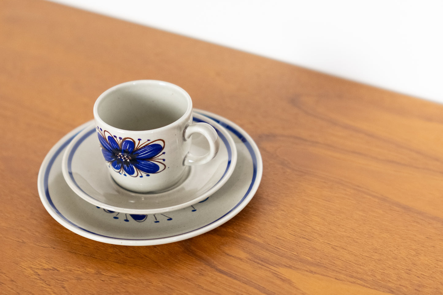 Cup & Saucer & Plate   　Stavangerflint　　Sera　(Shipping incl.)