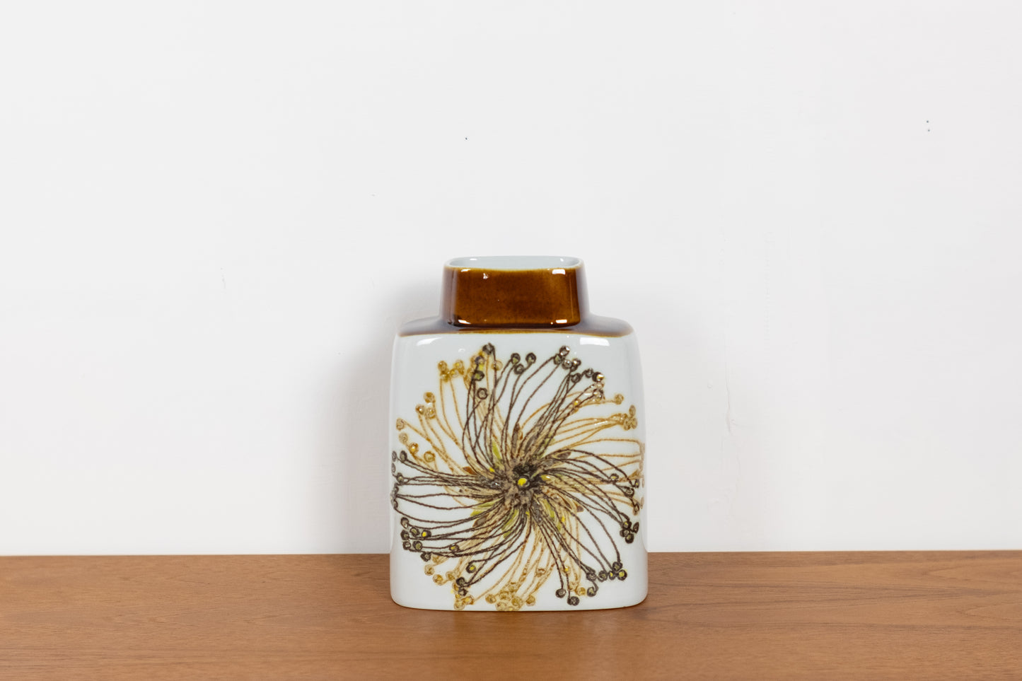 Flower Vase  　Royal Copenhagen  　Baca　(Shipping incl.)