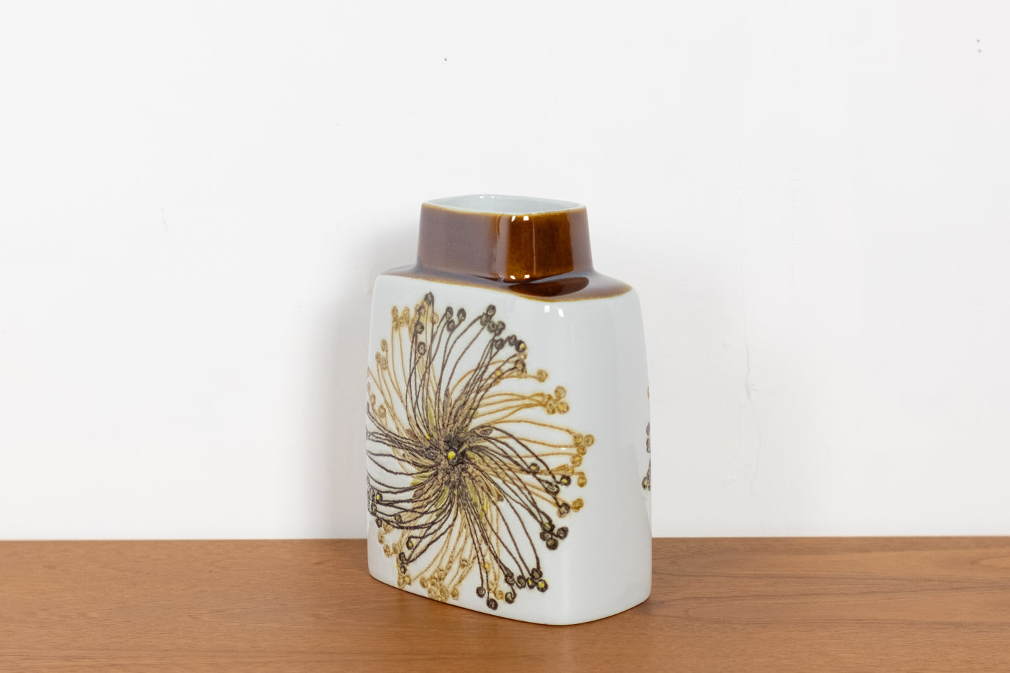 Flower Vase  　Royal Copenhagen  　Baca　(Shipping incl.)