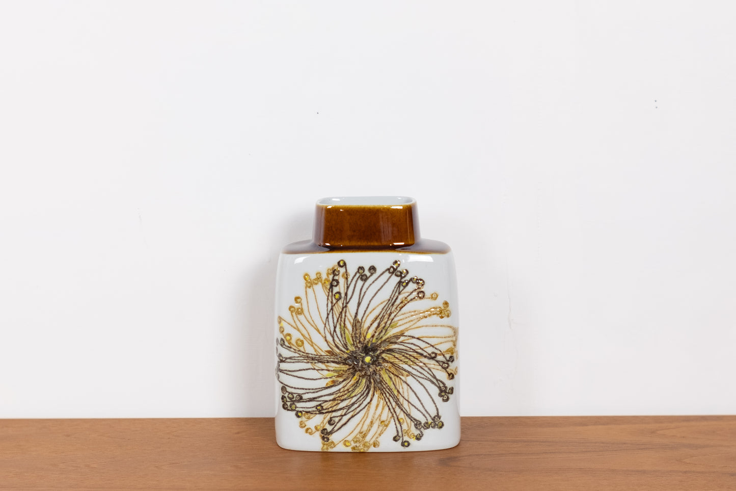 Flower Vase  　Royal Copenhagen  　Baca　(Shipping incl.)