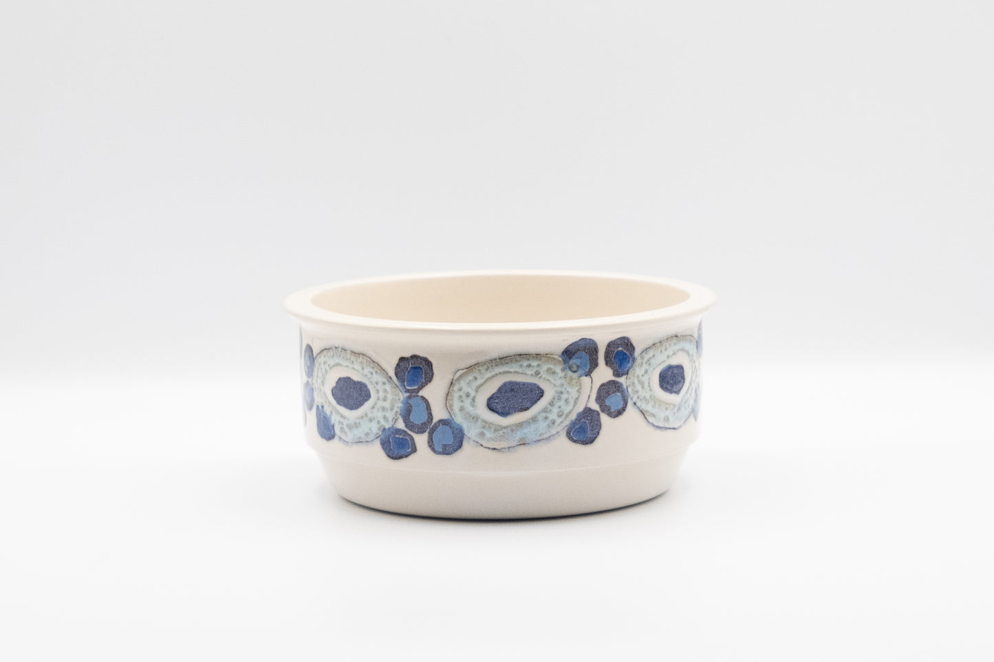 Bowl   　Royal Copenhagen  　Nucella　(Shipping incl.)