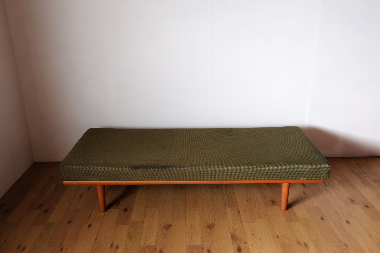 Hans J Wegner GE19 Day bed