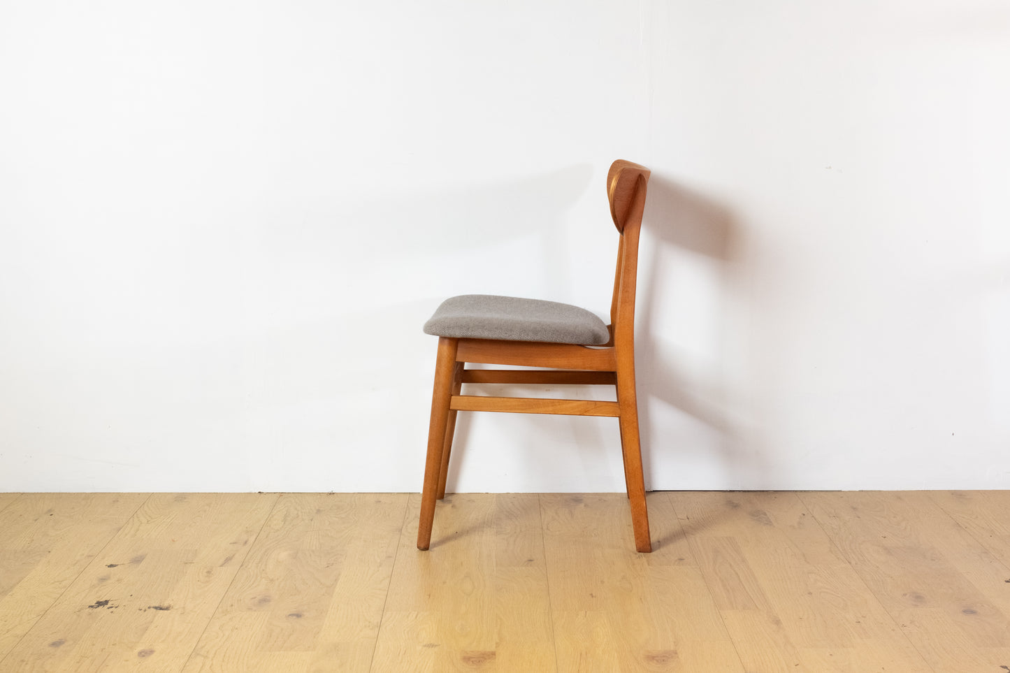 Dining chair