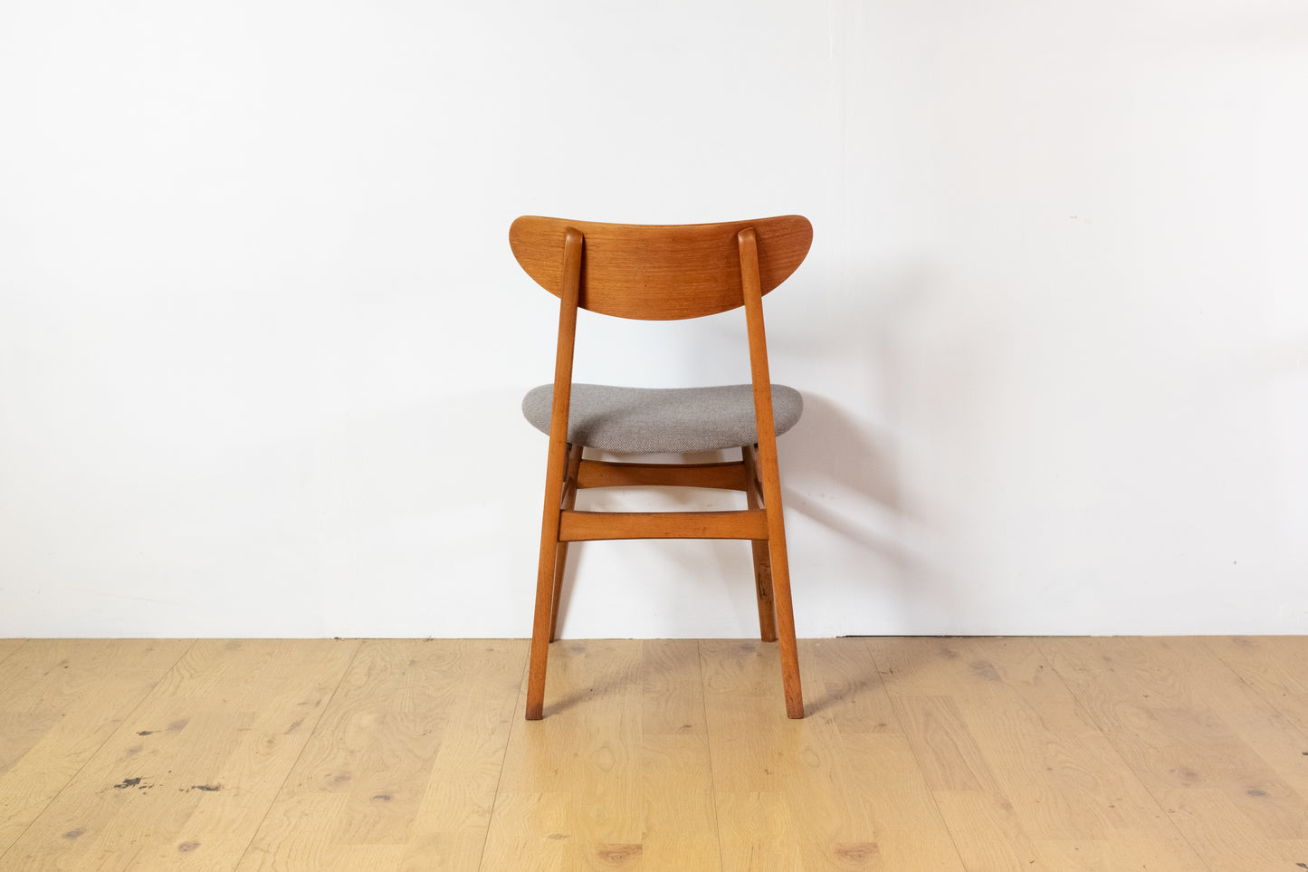 Dining chair