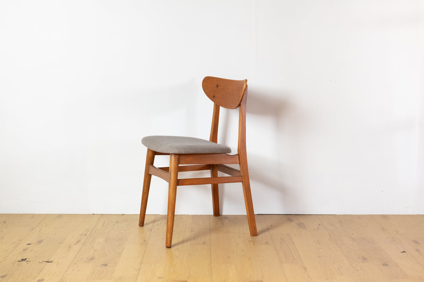 Dining chair