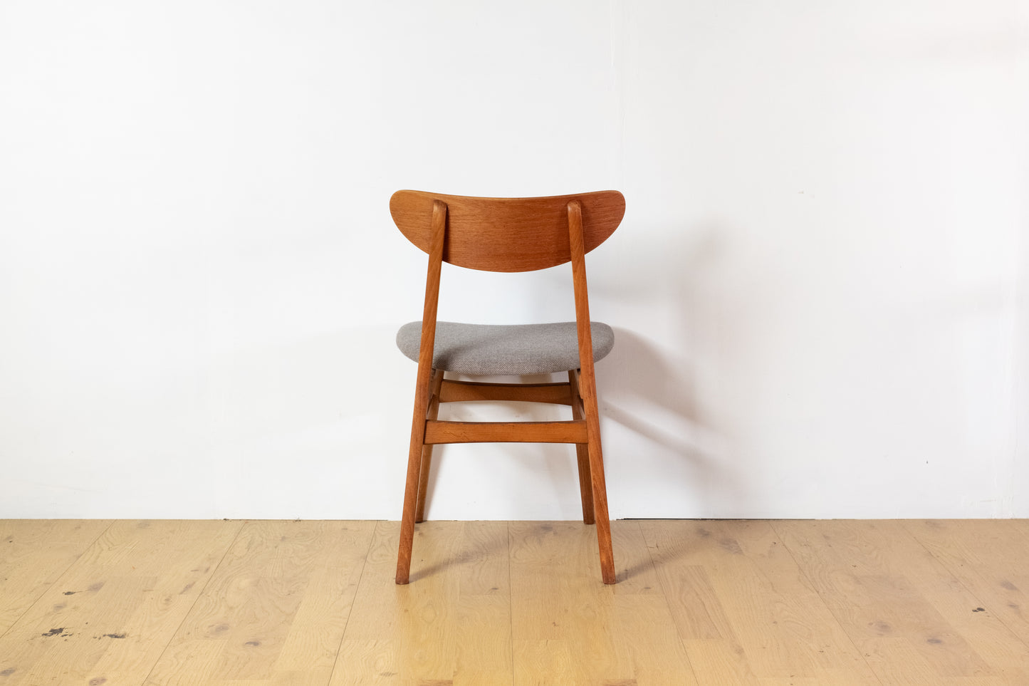 Dining chair