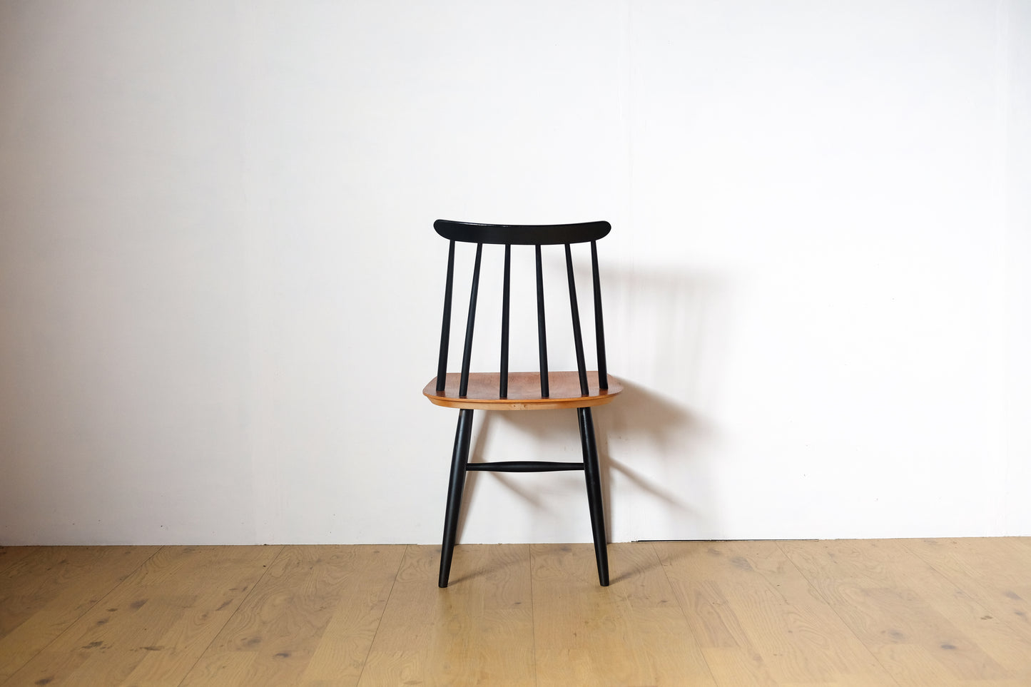 Ilmari Tapiovaara Fanett Chair Black / Teak