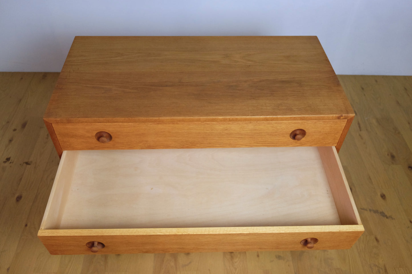 Hans J Wegner RY Chest  Oak