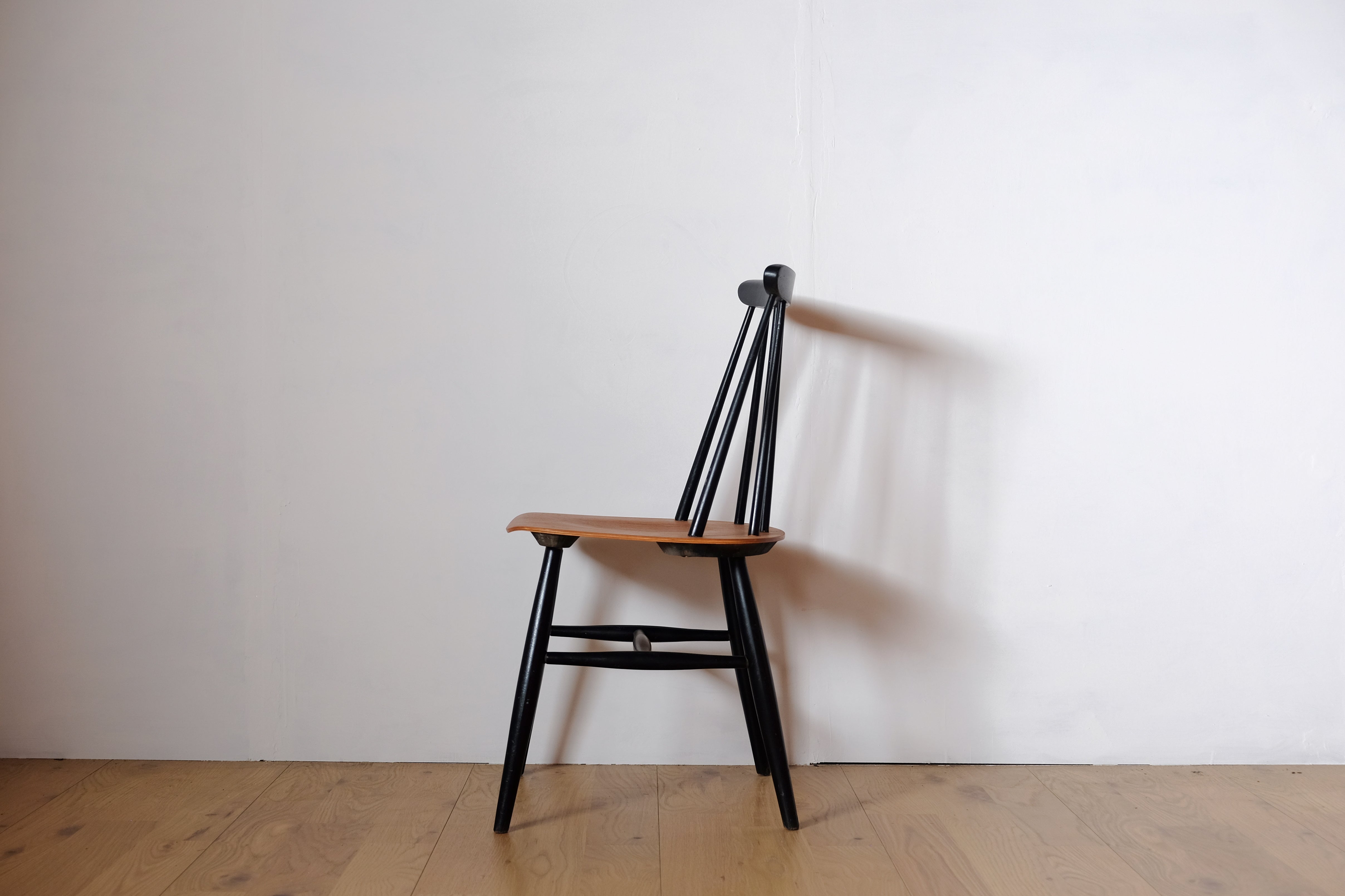 北欧ヴィンテージ Ilmari Tapiovaara Fanett Chair Black / Teak