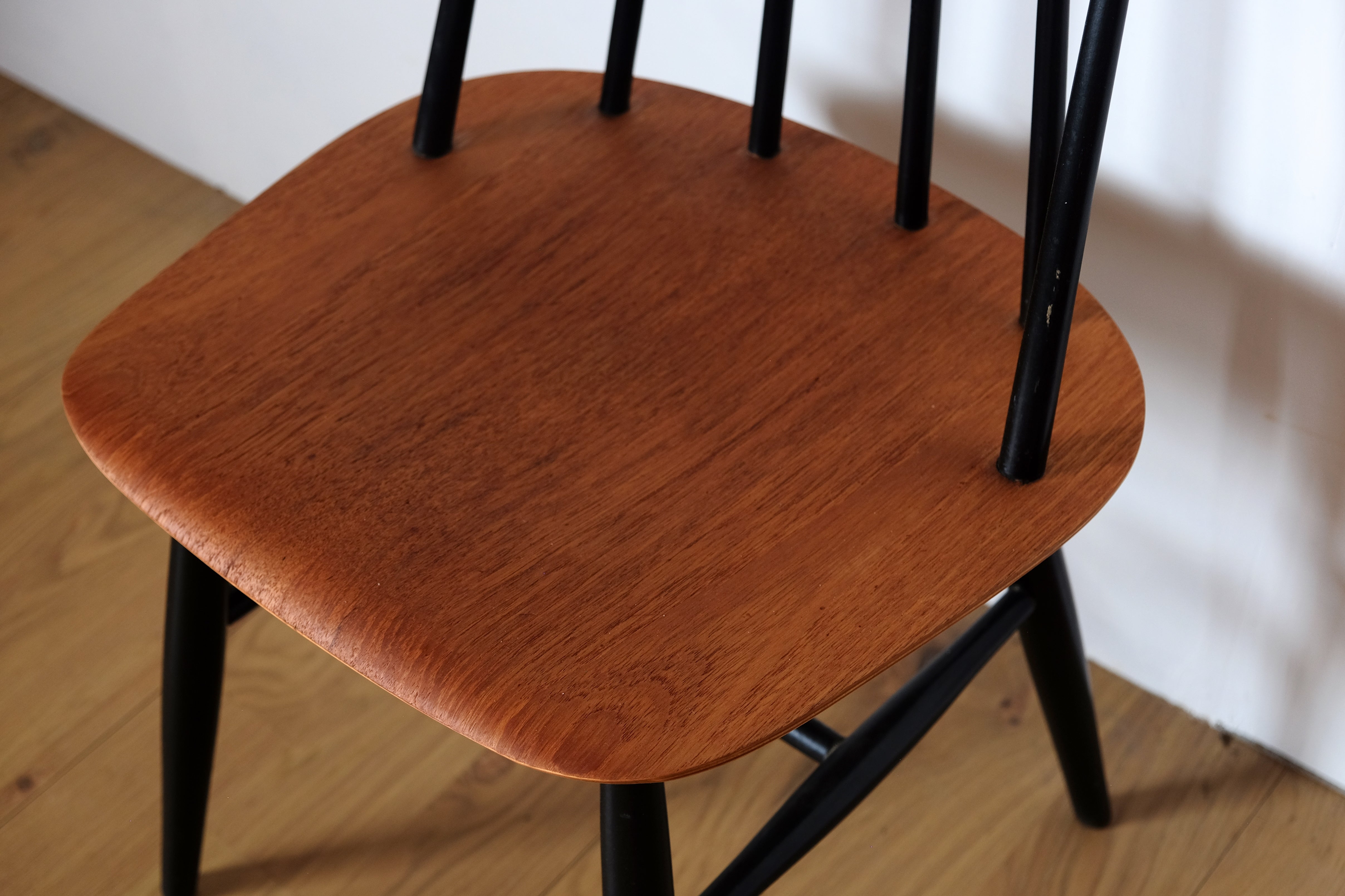 北欧ヴィンテージ Ilmari Tapiovaara Fanett Chair Black / Teak