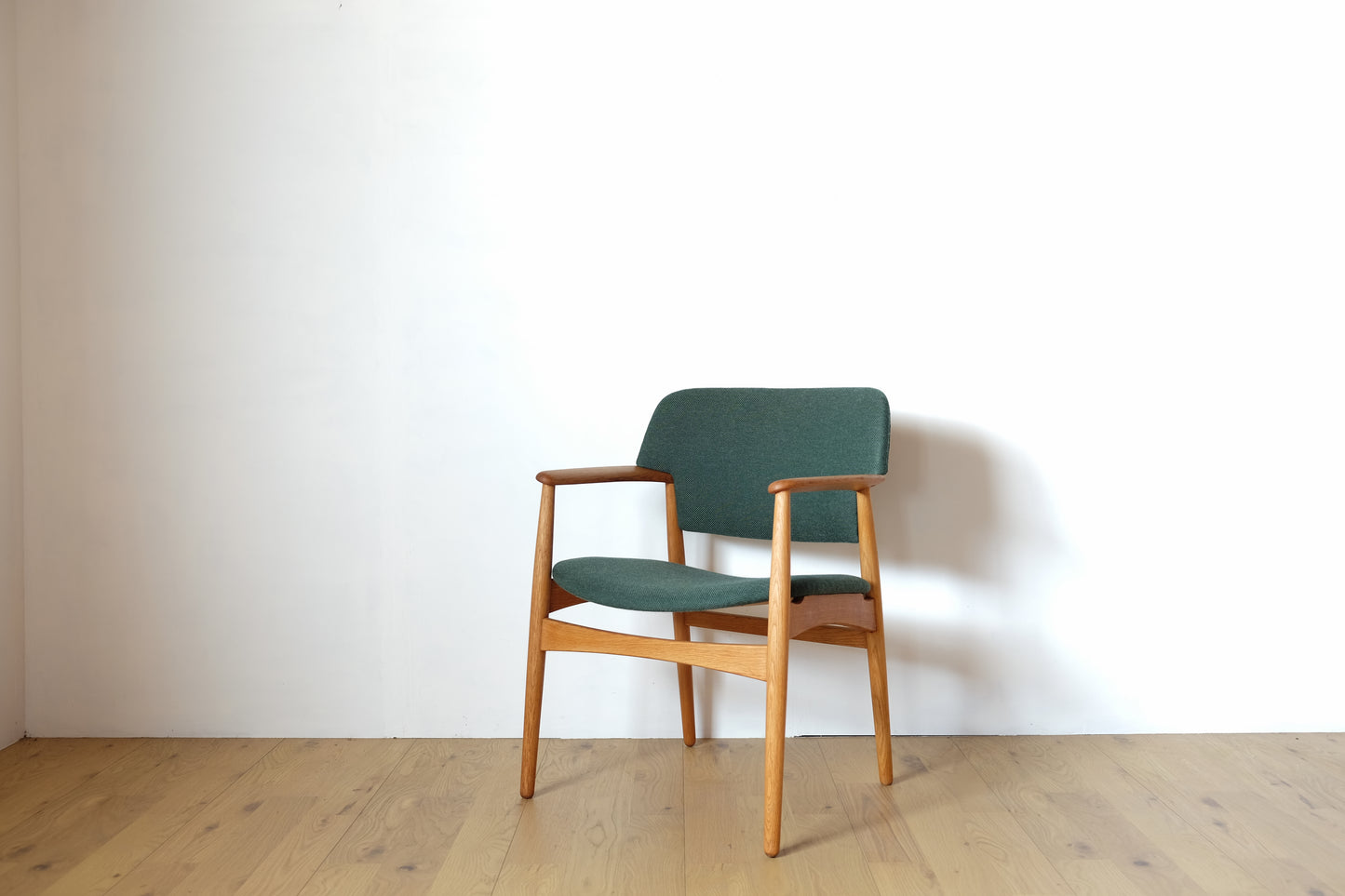 Arm Chair Ejnar Larsen & Aksel Bender Madsen Fritz Hansen model4205