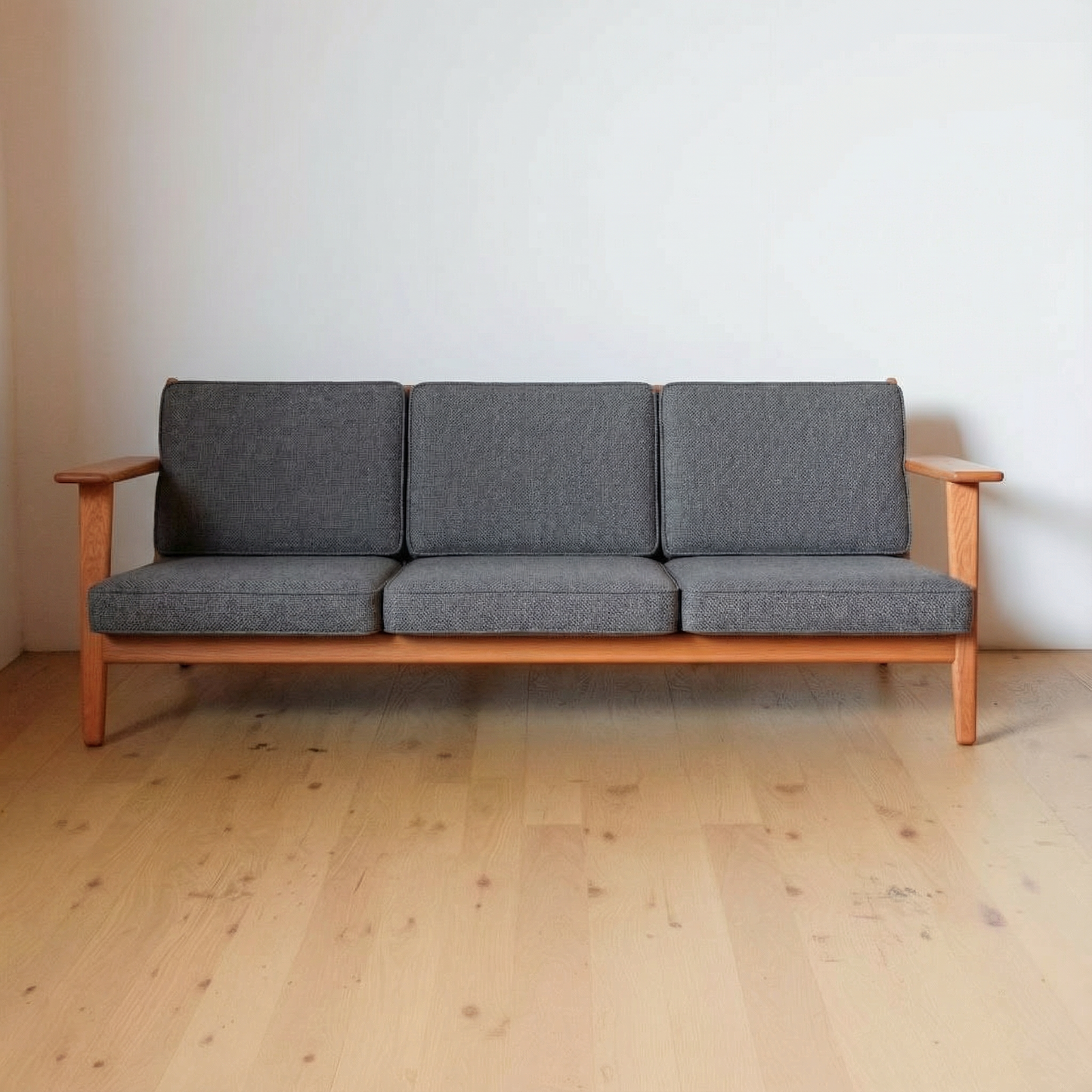 Hans J Wegner GE290 3seater (Fabric selection available)