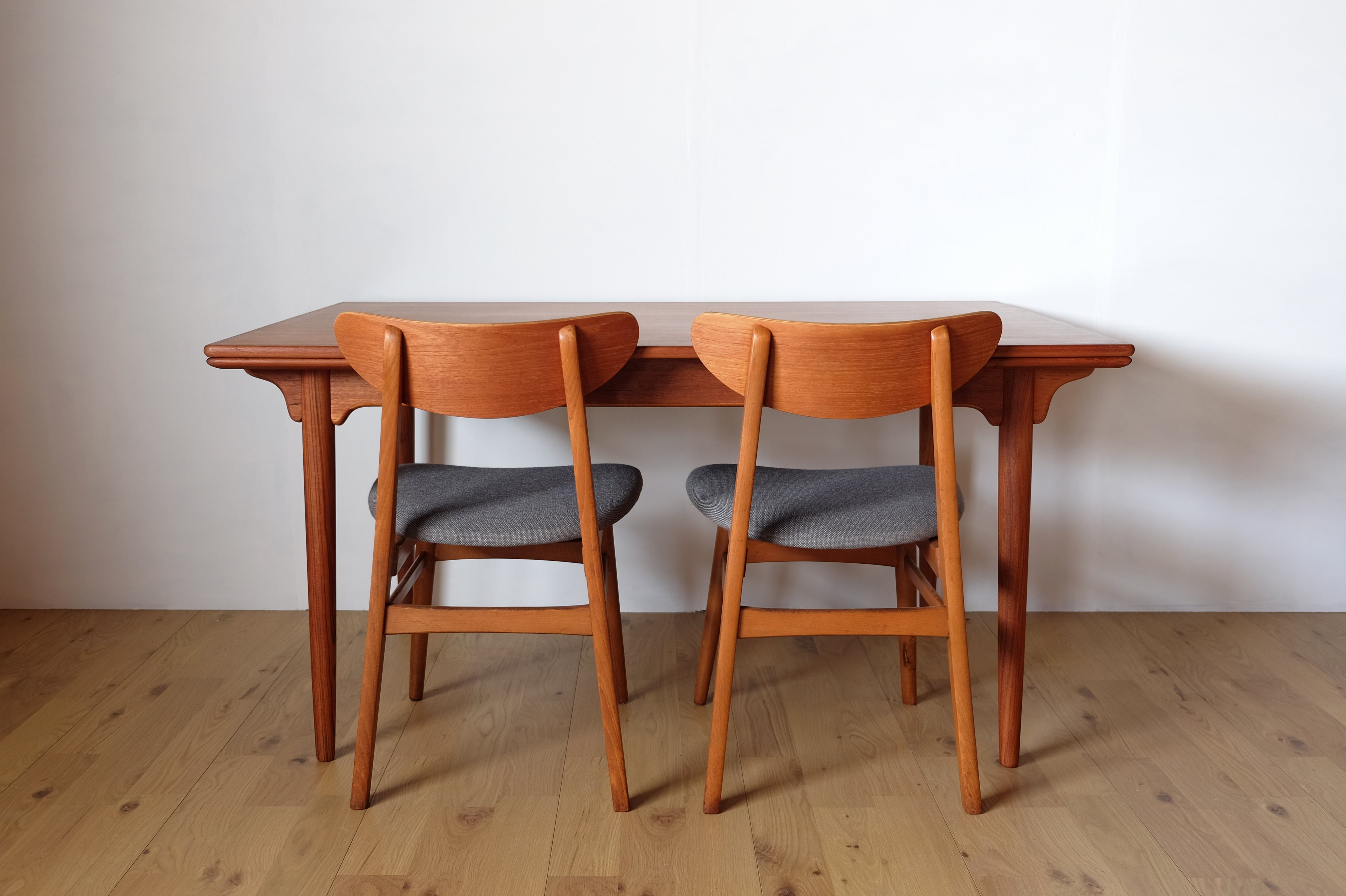 ファッションの 希少！Stool in perhonen) ウェグナー (mina teak